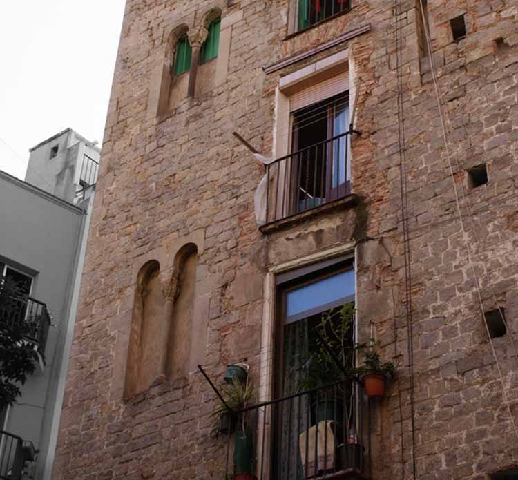 Correu Vell 14 — Edificio adquirido por MK Premium en Barcelona