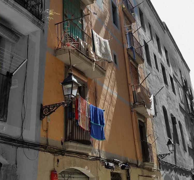 Lancaster 13 — Edificio adquirido por MK Premium en Barcelona